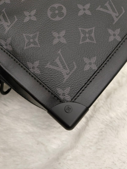 LV Soft Trunk Monogram Eclipse 2019