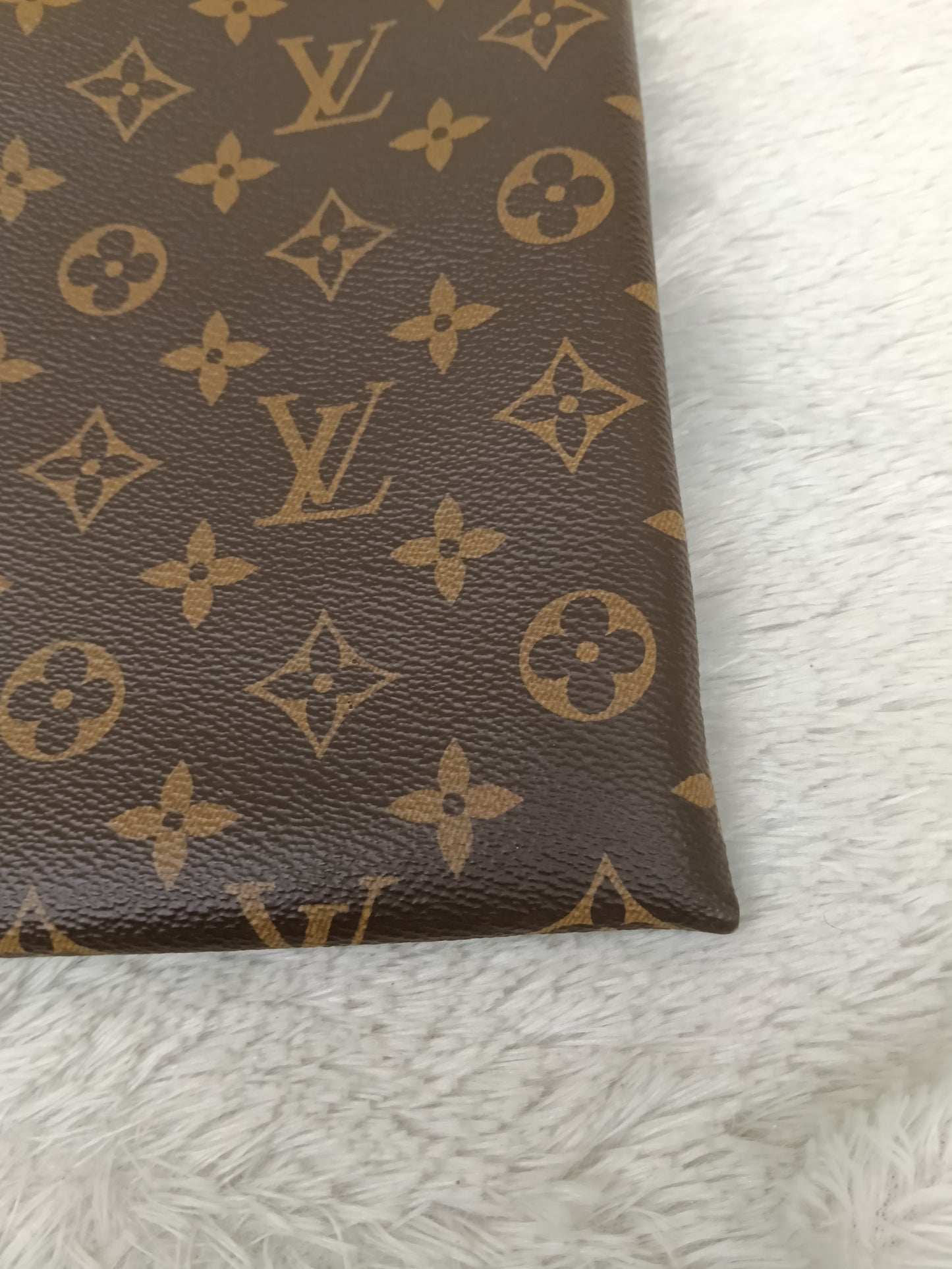 LV Pochette Discovery GM Monogram Macassar 2020