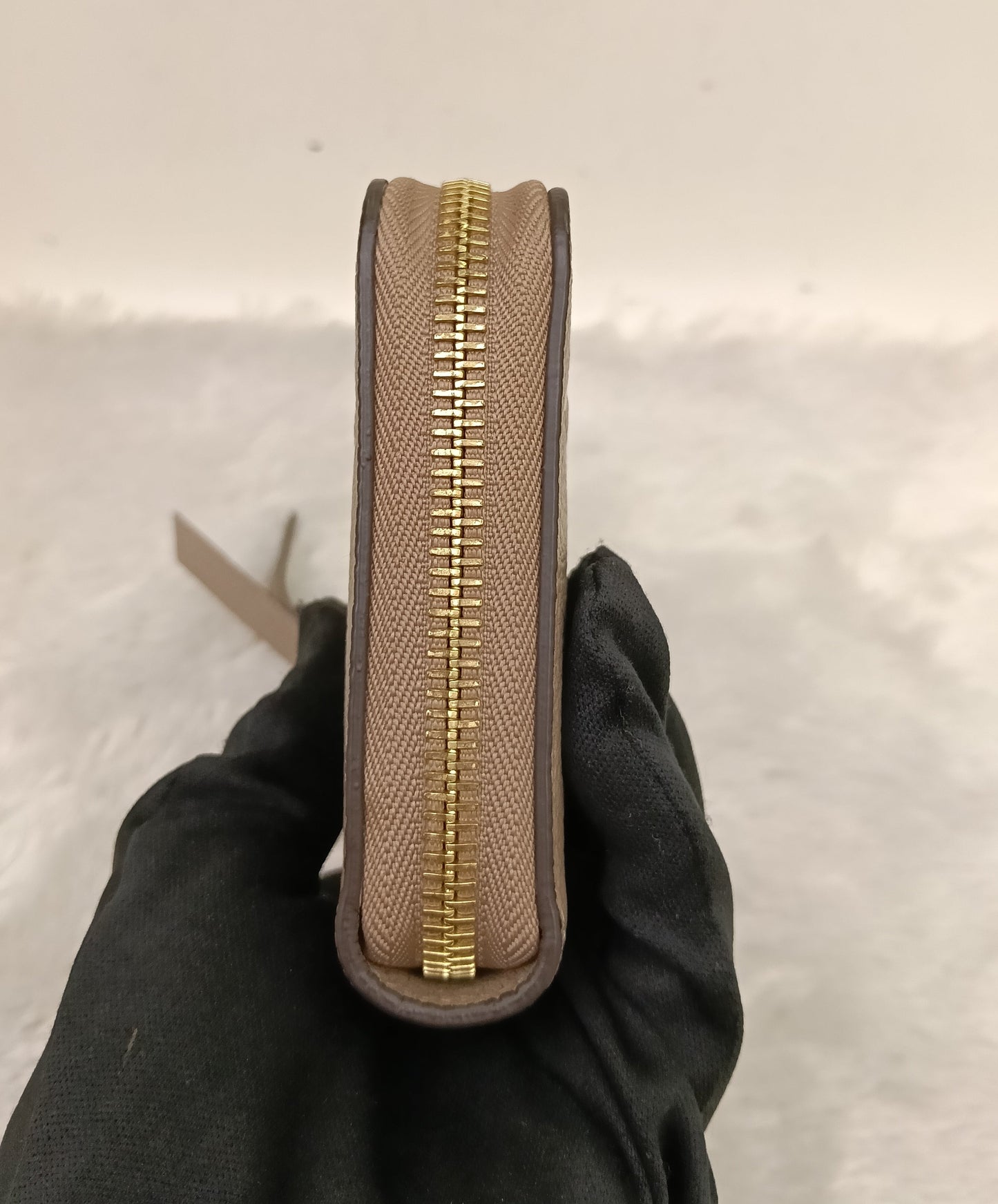 LV Zippy Wallet Monogram Empreinte Tourterelle Creme (CHIP)