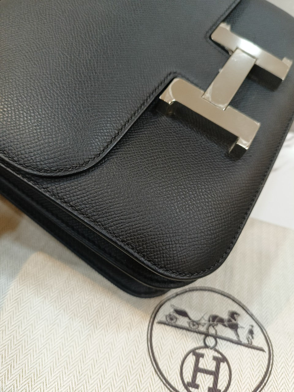 Hermes Constance 24 Epsom Noir PHW #D