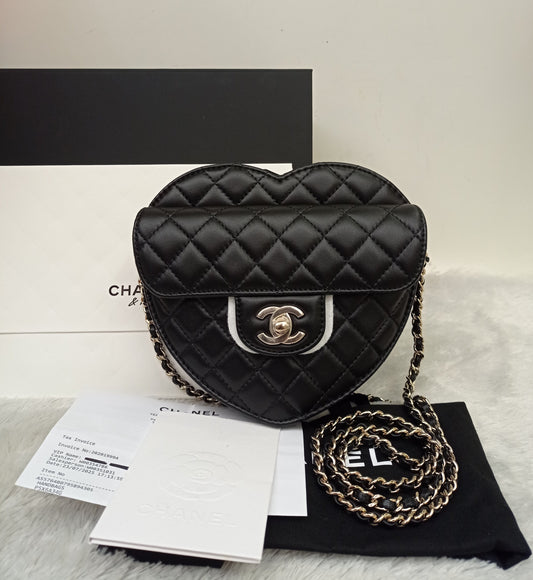 *NEW* Chanel 22S Large Heart Bag Lamb Black LGHW 2025 (CHIP)
