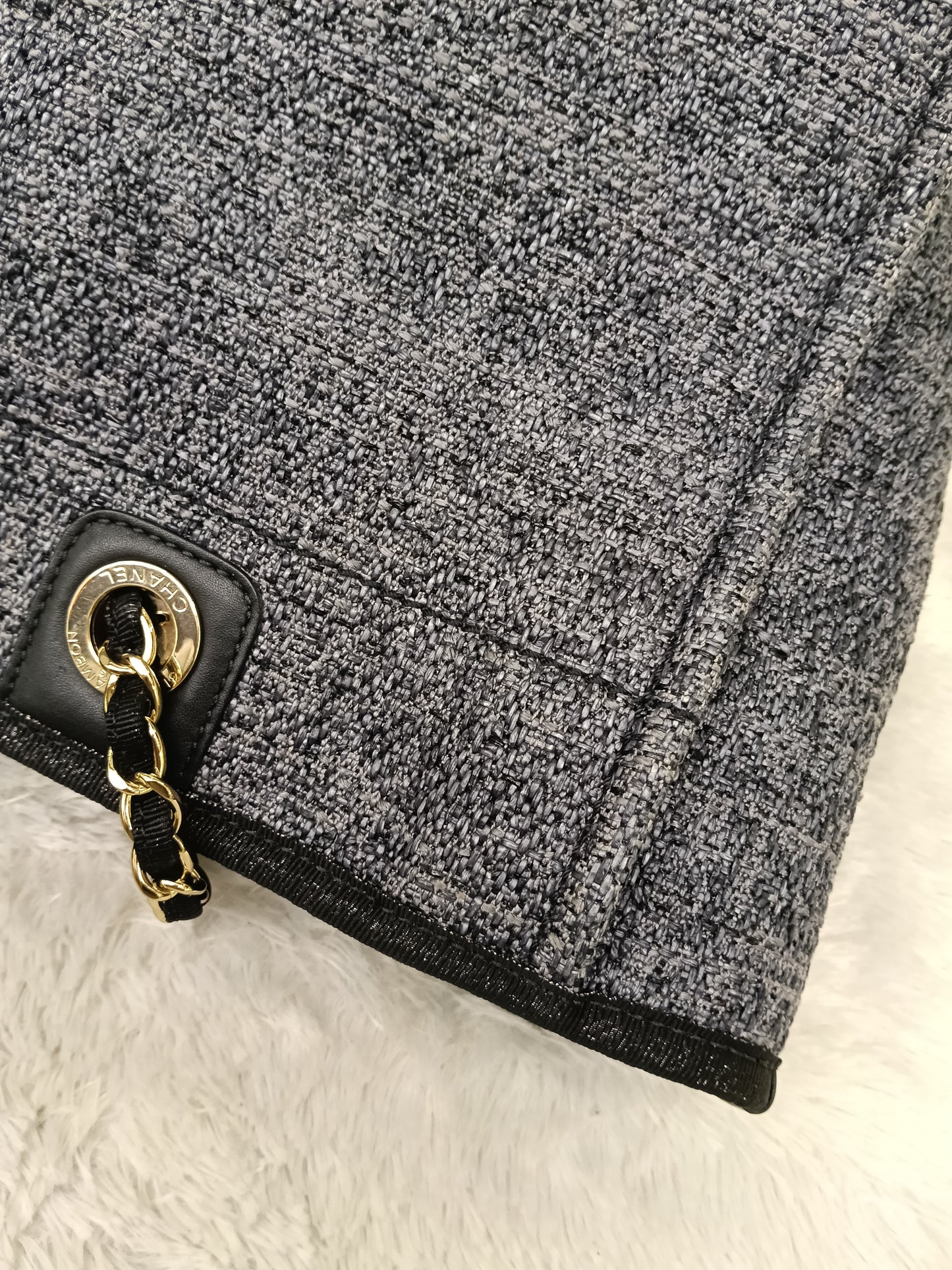 Chanel Deauville Small Tweed Black Navy LGHW (CHIP)