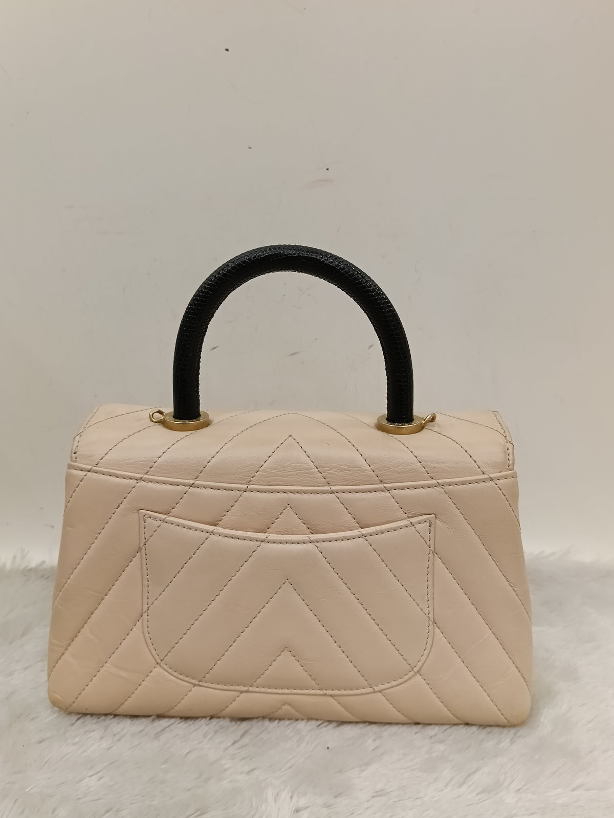 Chanel Coco Handle Small Chevron Calfskin Beige Handle Lizard GHW #25