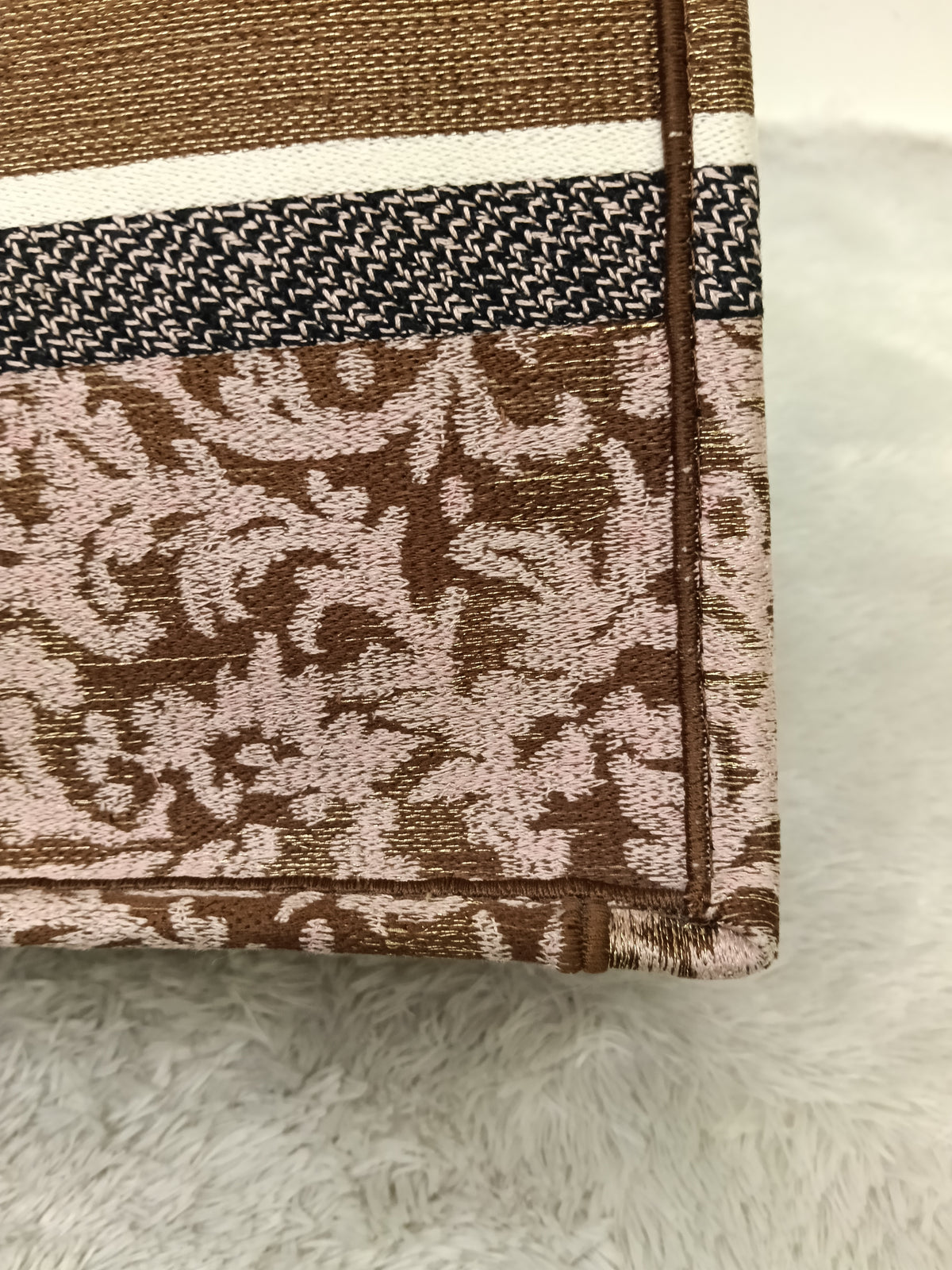 Dior Tote Book Medium Brocart Embroidered Pink Brown 2022