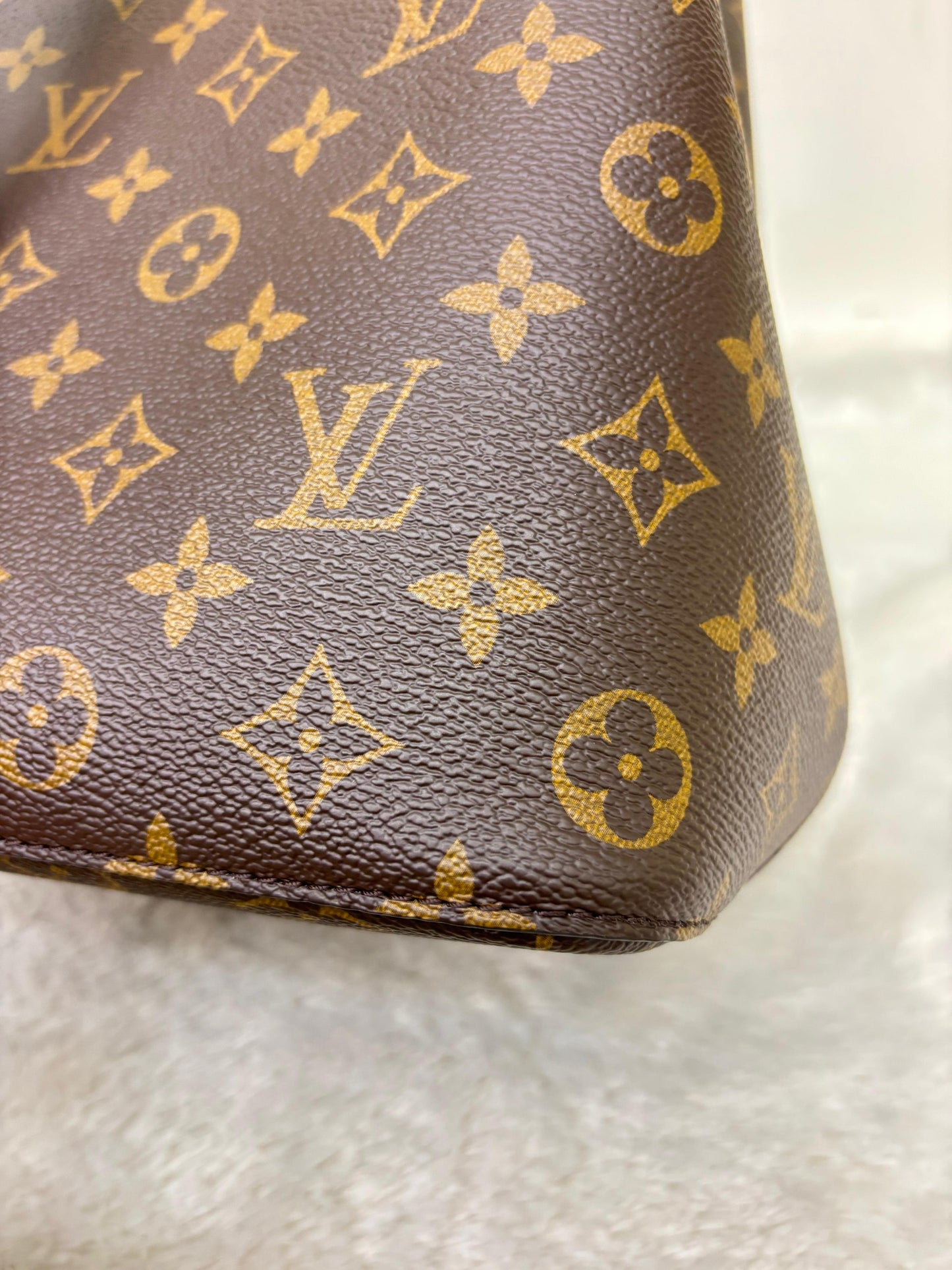 LV Neo Noe MM Monogram Coquelicot 2024 (CHIP)