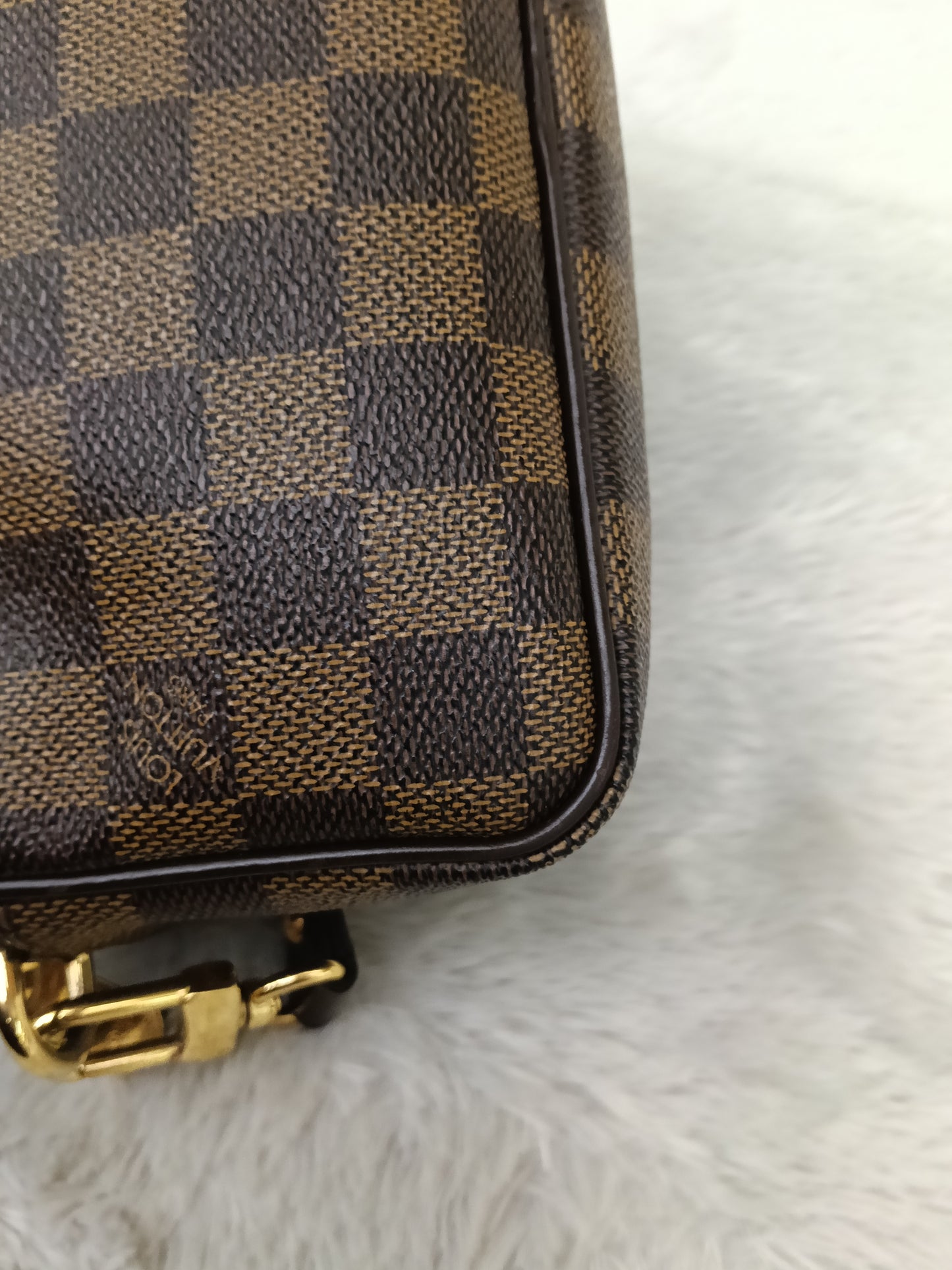 LV Macao Pochette Damier 2012