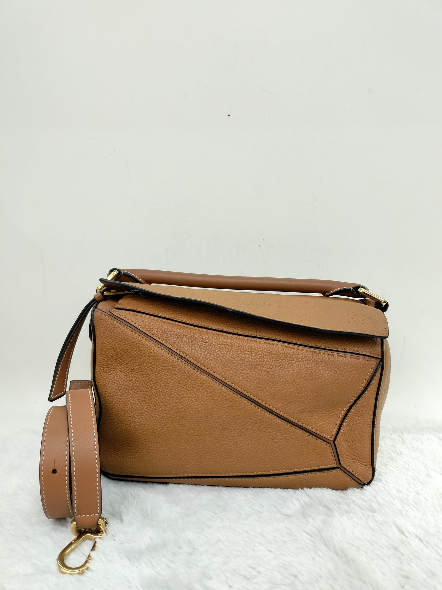 Loewe Puzzle Small Grained Tan GHW 2020