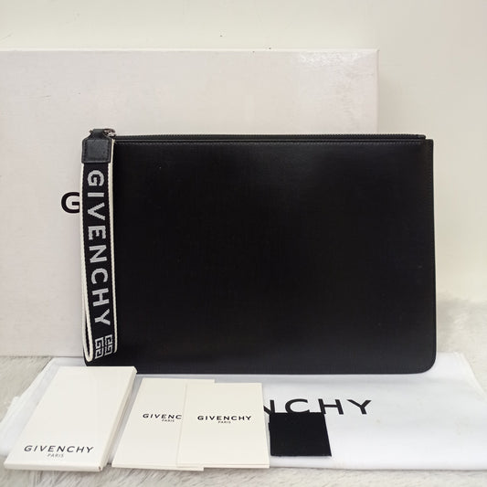 Givenchy 4G Large Pouch with Zip Wrist Strap Black SHW 2018
