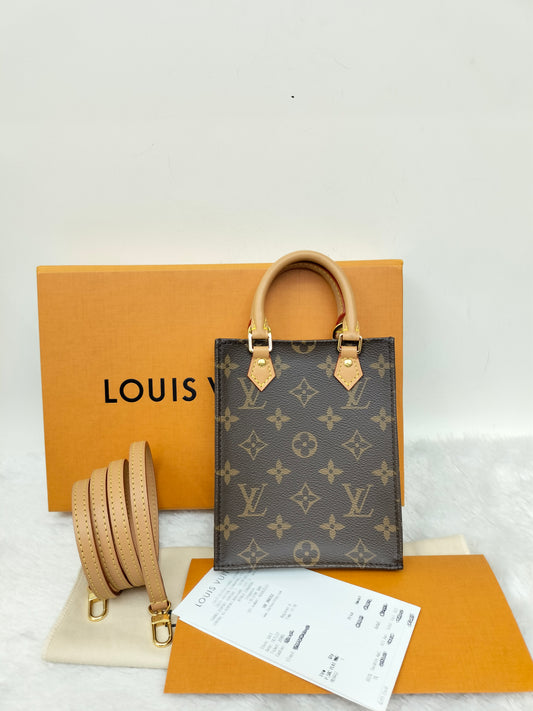LV Petit Sac Plat Monogram 2021 (CHIP)