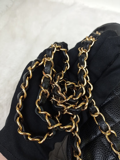 Chanel Medium Caviar Black GHW DF (CHIP)