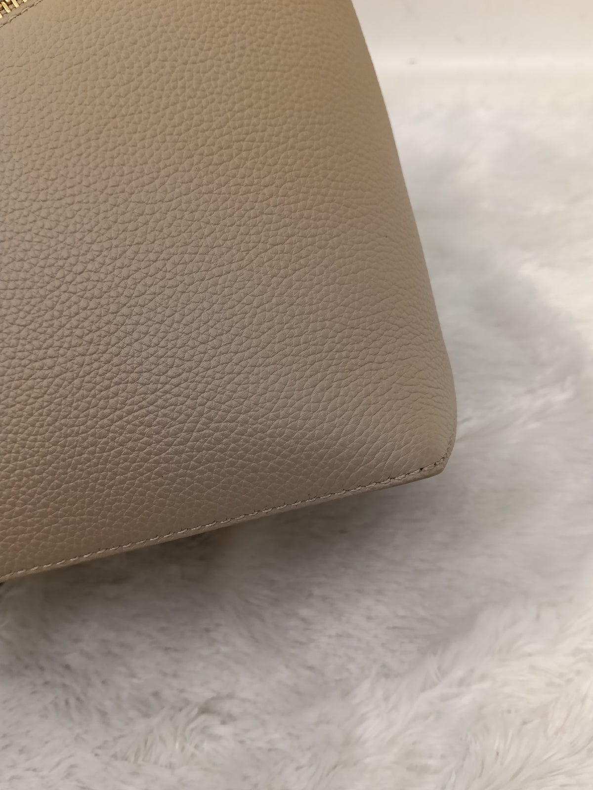 Loewe Puzzle Small Edge Grained Sand GHW 2023