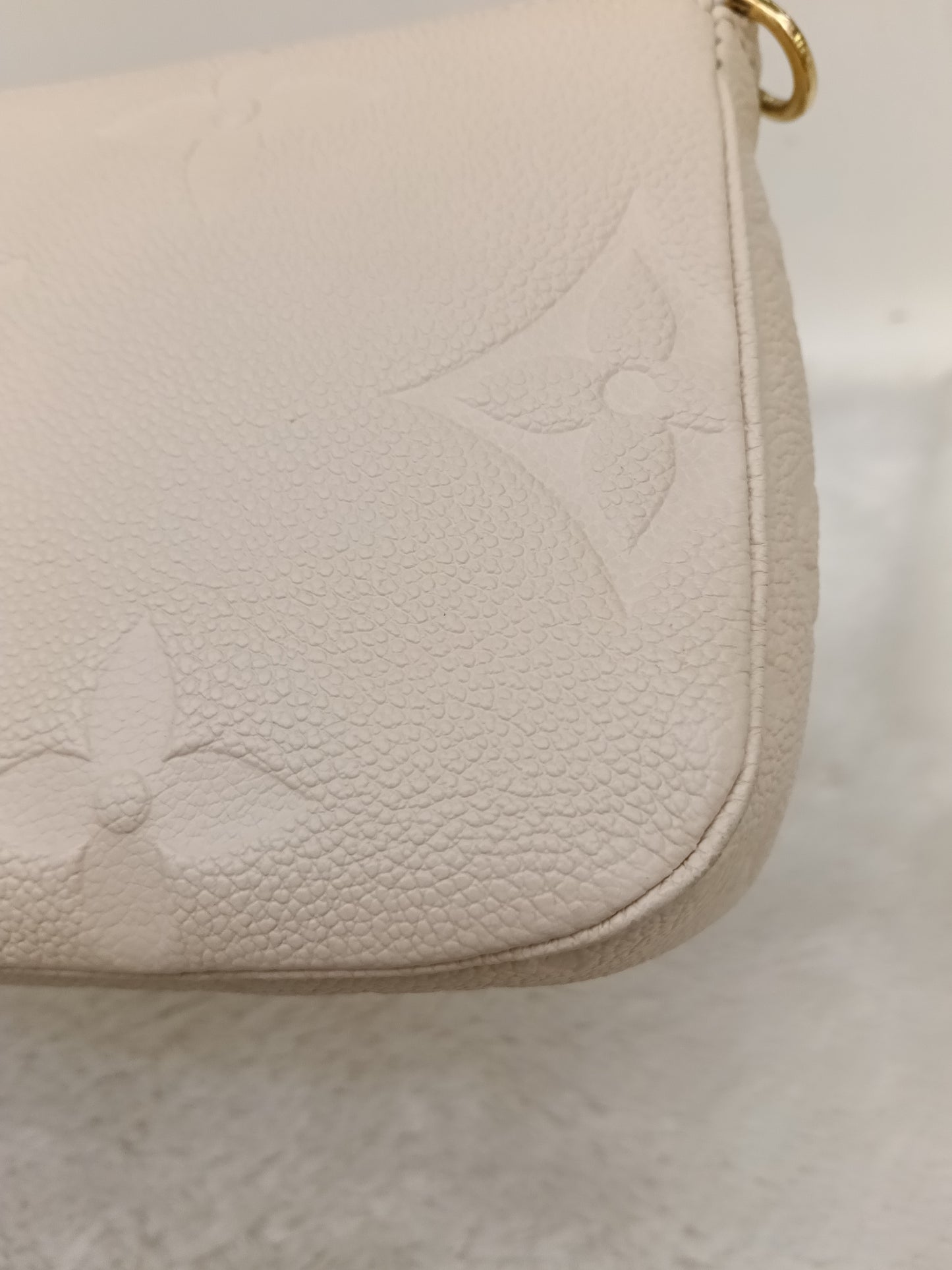 LV Multi Pochette Accecories NV Monogram Empreinte Creme Beige (CHIP)