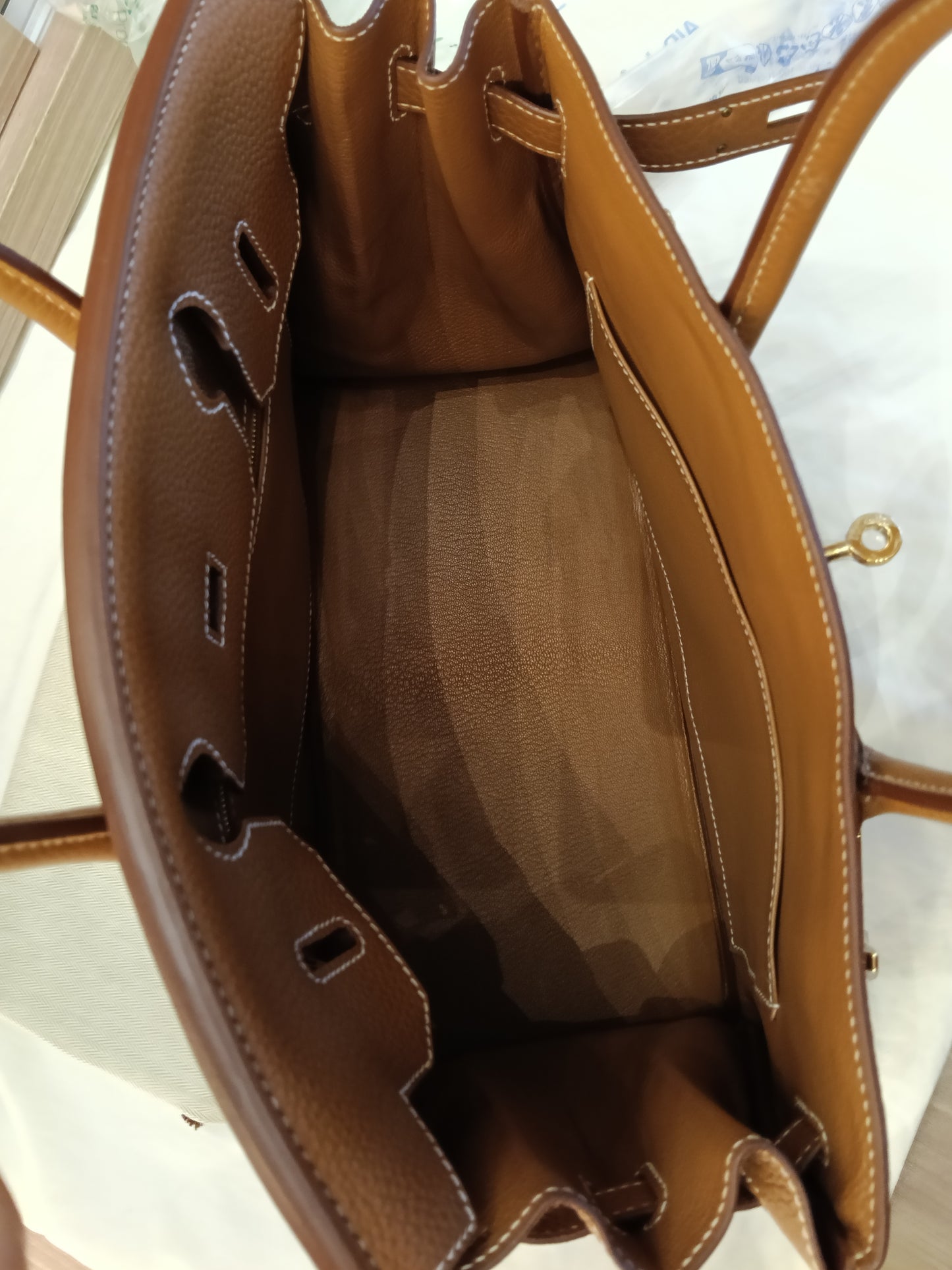 *Neverbeen Used* B30 Togo Gold GHW #B