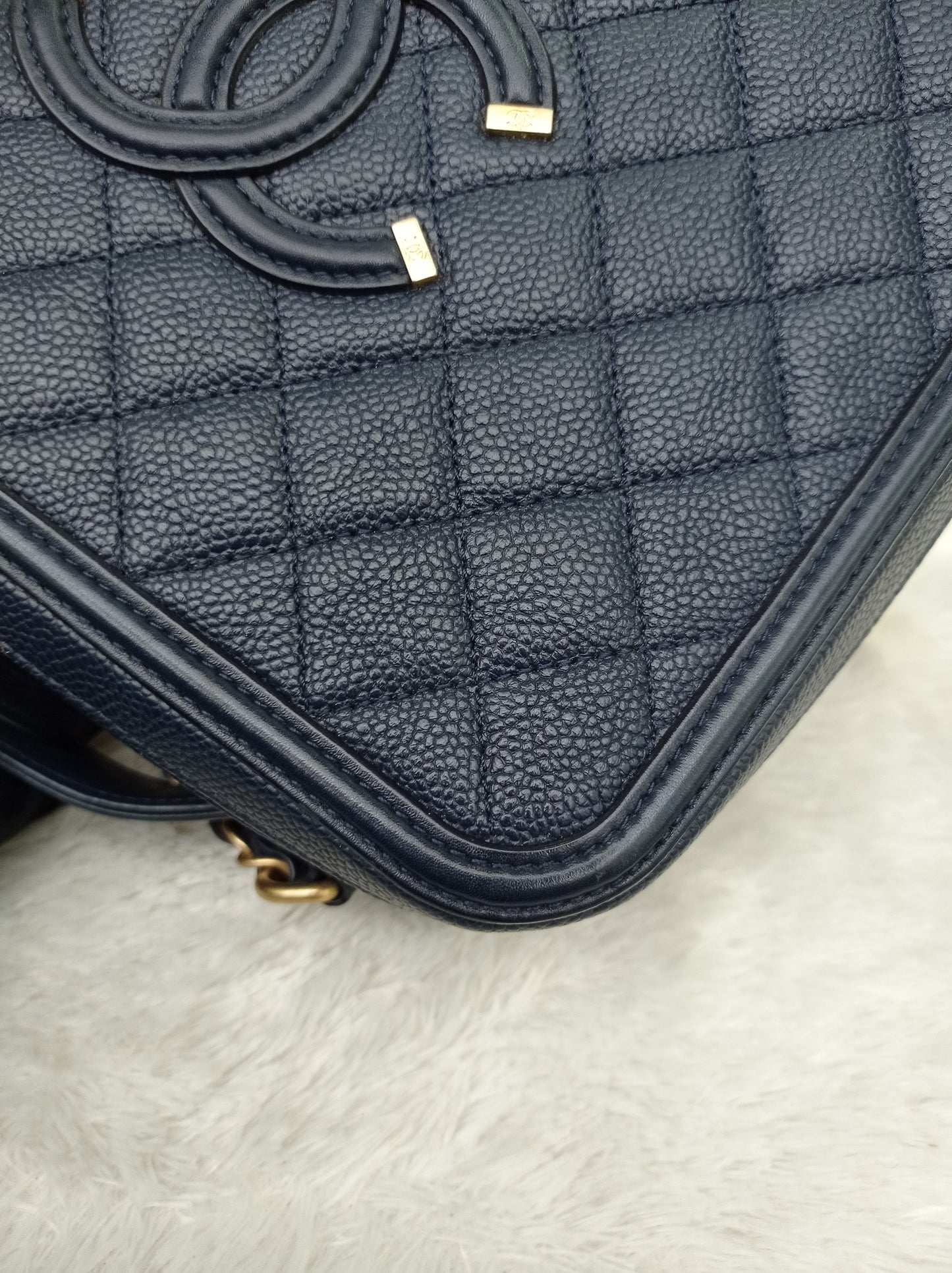 Chanel Filigree Vanity Case Large Caviar Navy GHW #27