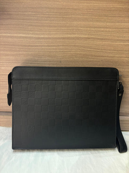 LV Standing Pouch Infini Damier Noir (CHIP)
