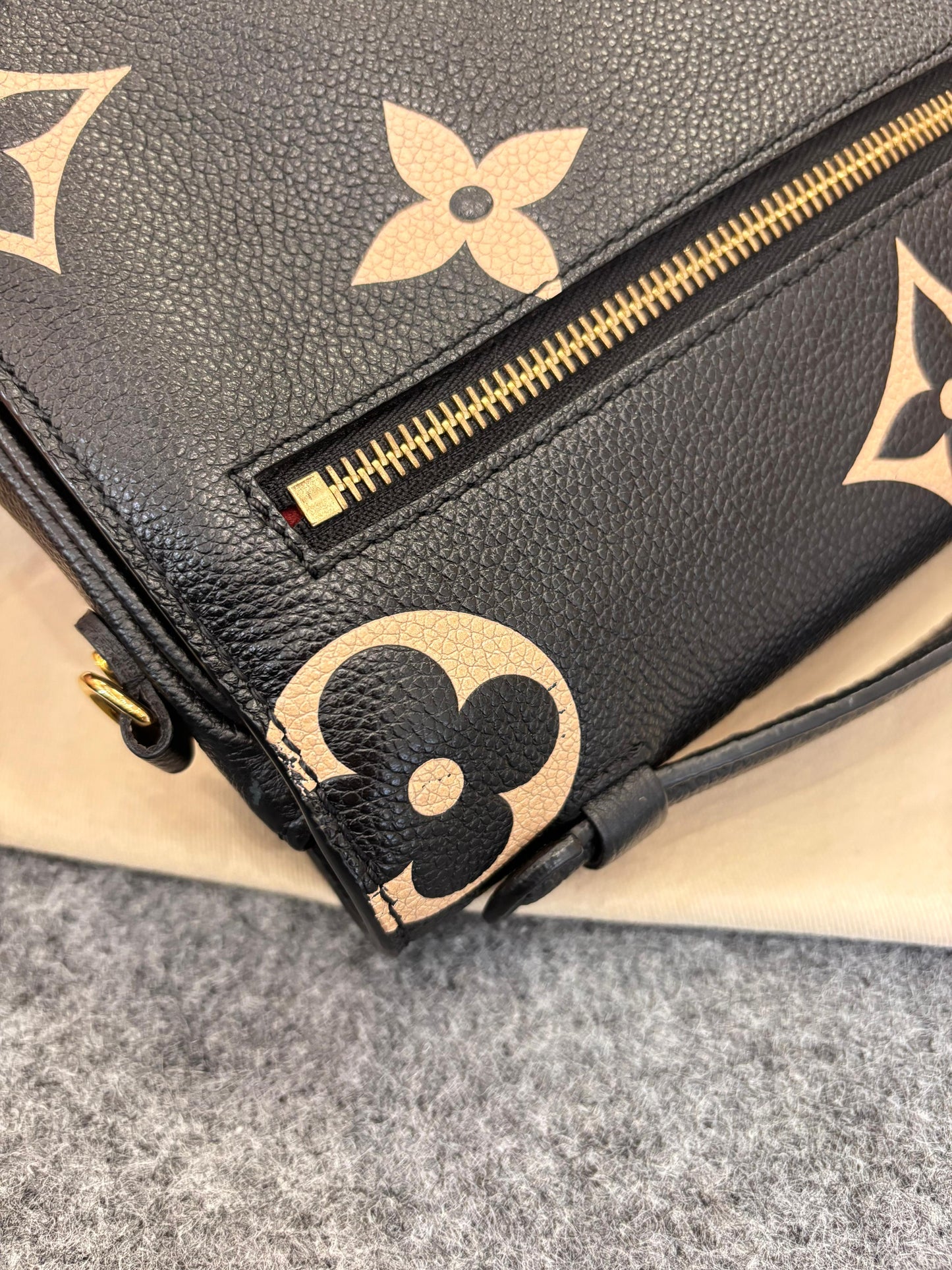 LV Metis Empreinte Bicolor Noir Creme (CHIP)