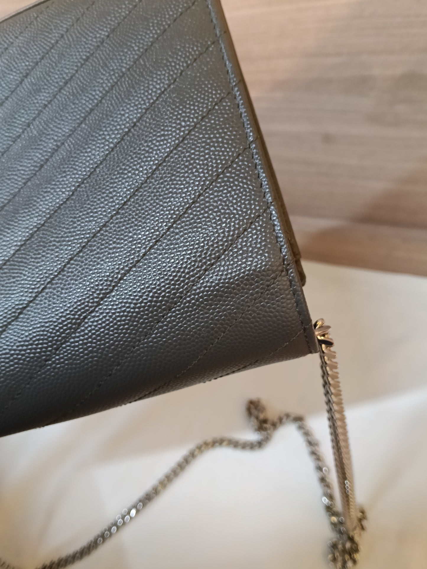 YsL WOC 22 Matelasse Monogramme Grained Grey SHW 2018