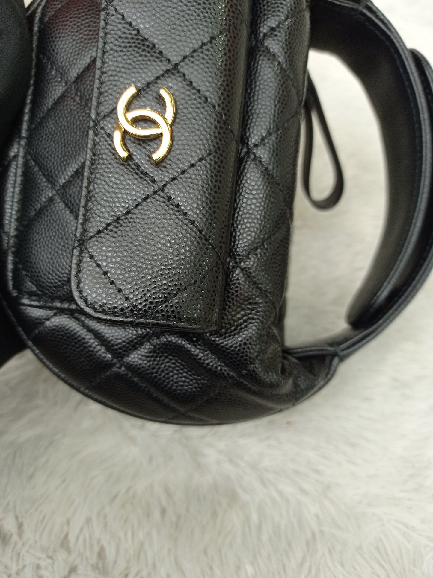 Chanel Polly Pocket Pouch Hobo Caviar Black GHW (CHIP)
