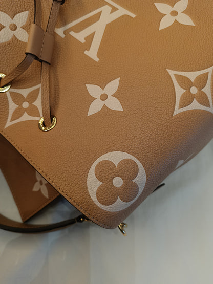 LV Neo Noe Monogram Empreinte Giant Arizona Beige (CHIP)