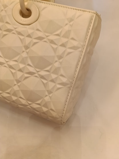 Dior Lady D'Joy Medium Cannage Diamond Latte 2022