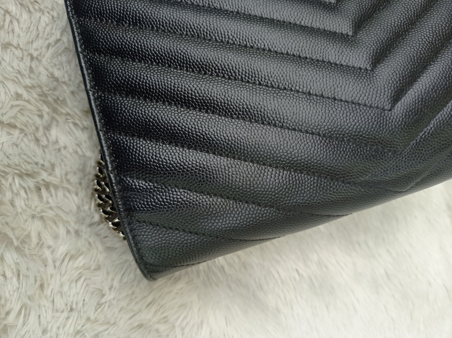 YsL WOC 22 Matelasse Monogramme Grained Black SHW 2018
