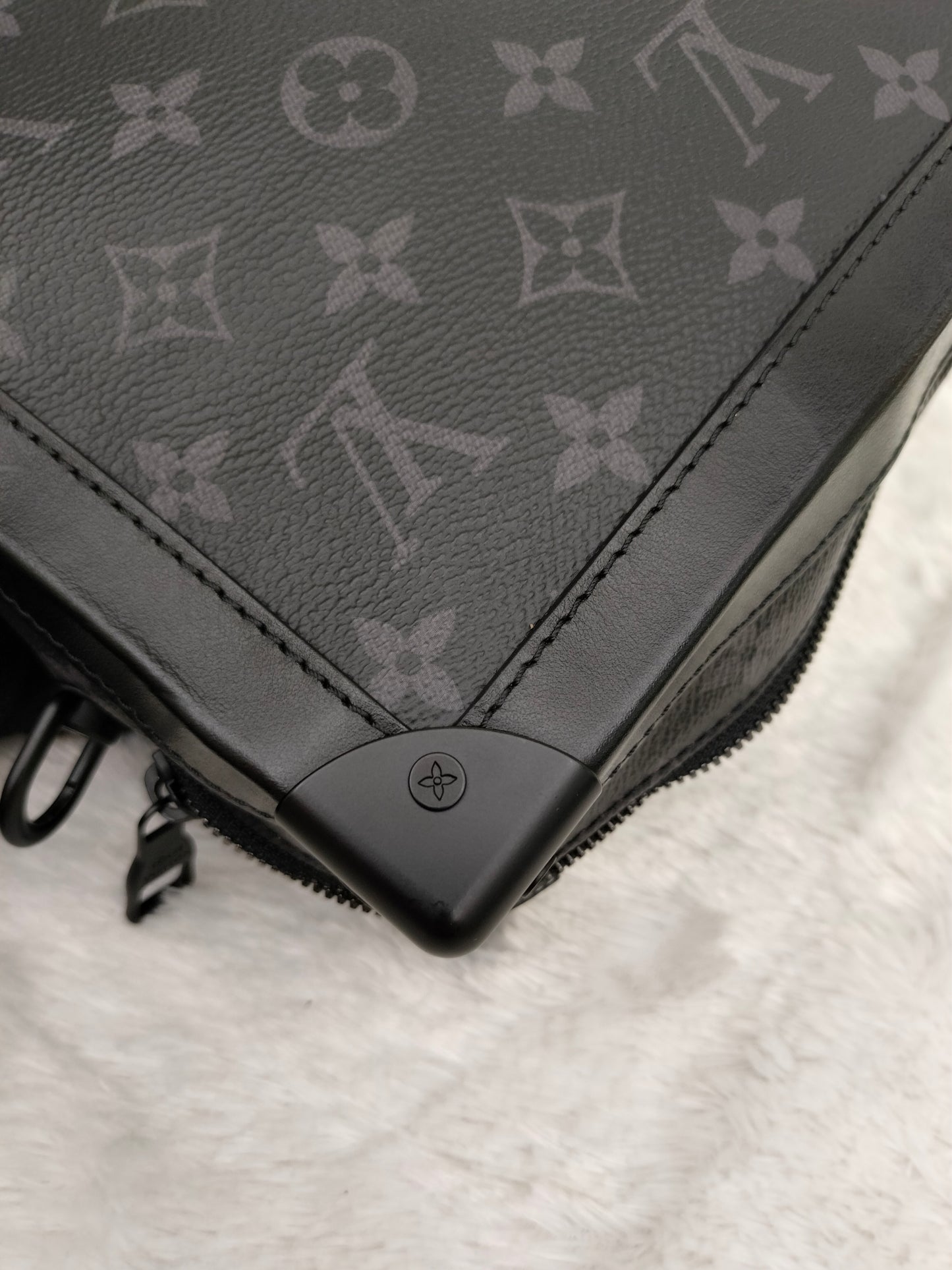 LV Soft Trunk Monogram Eclipse 2019