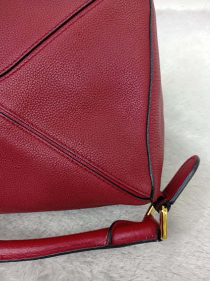 Loewe Puzzle Medium Grained Raspberry GHW 2017
