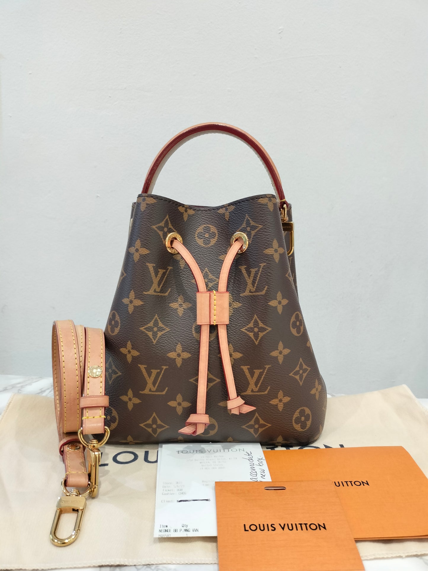 LV Neo Noe BB Monogram 2023 (CHIP)