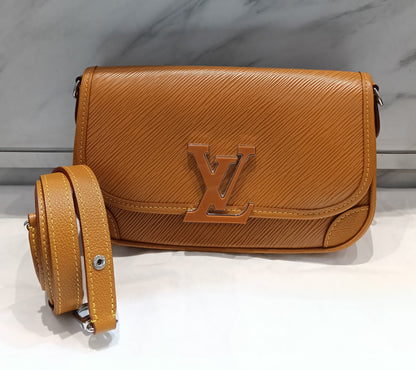 LV Buci NM Epi Gold Miel (CHIP)