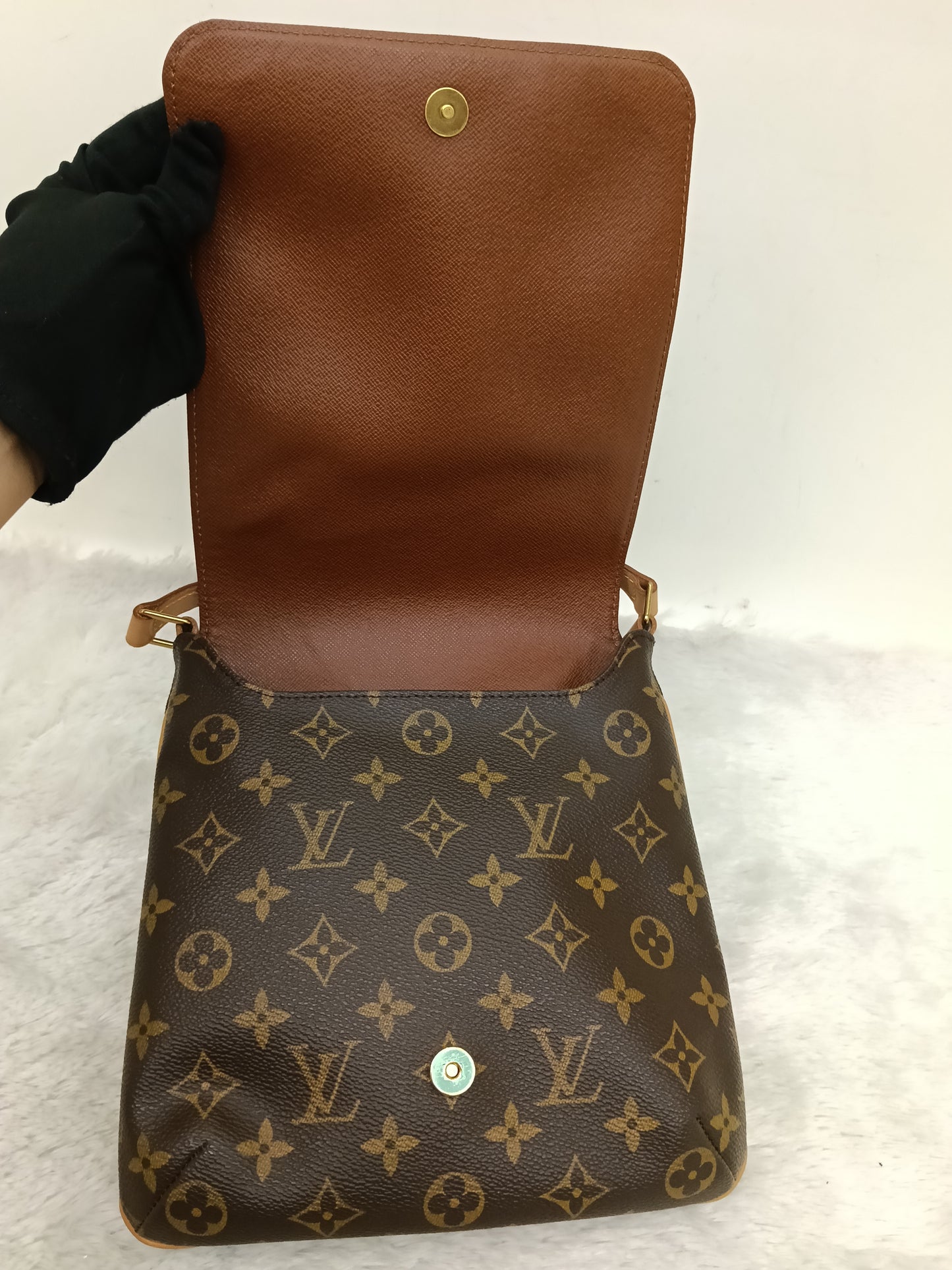 LV Musette Salsa Monogram