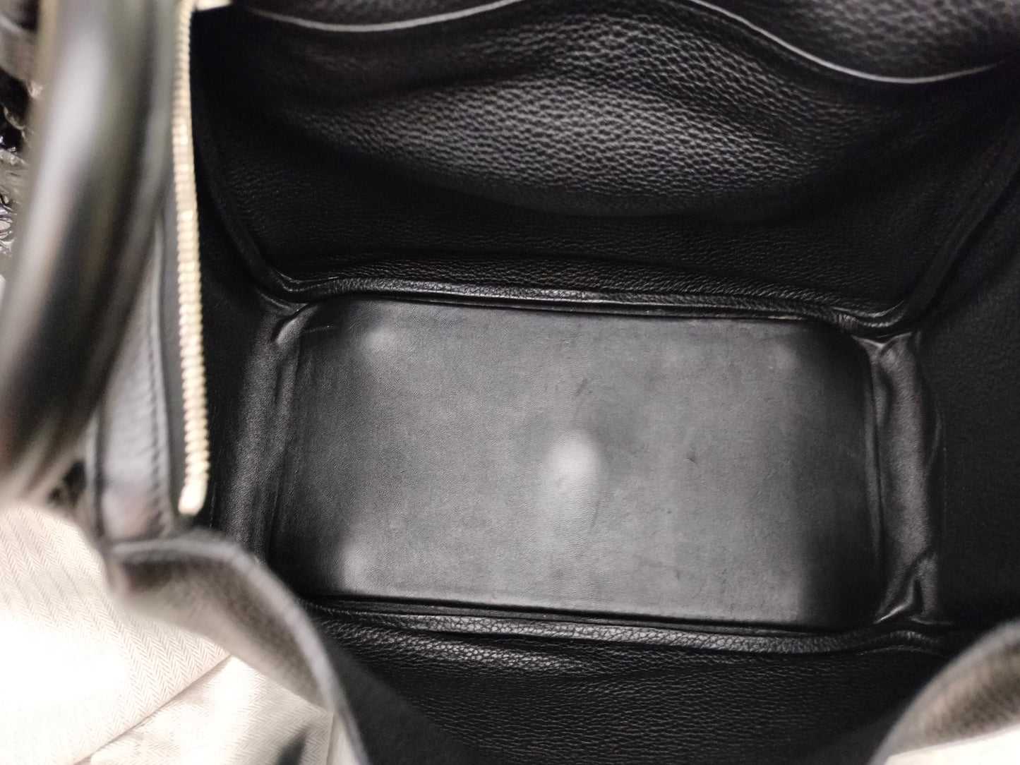 Lindy 30 Clem Black PHW #Q square