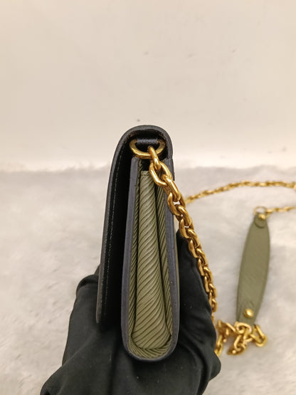 LV Twist Chain Wallet Monogram Kabuki 2017