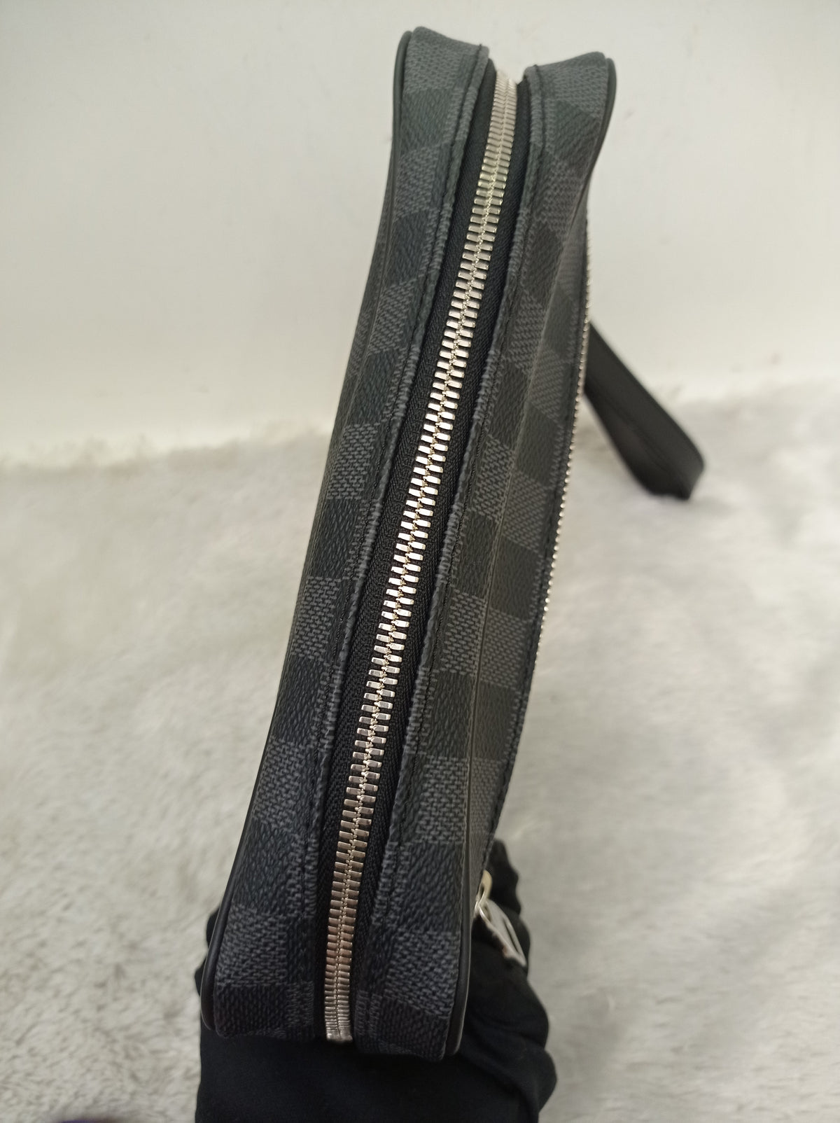 LV Kasai Clutch Graphite 2018