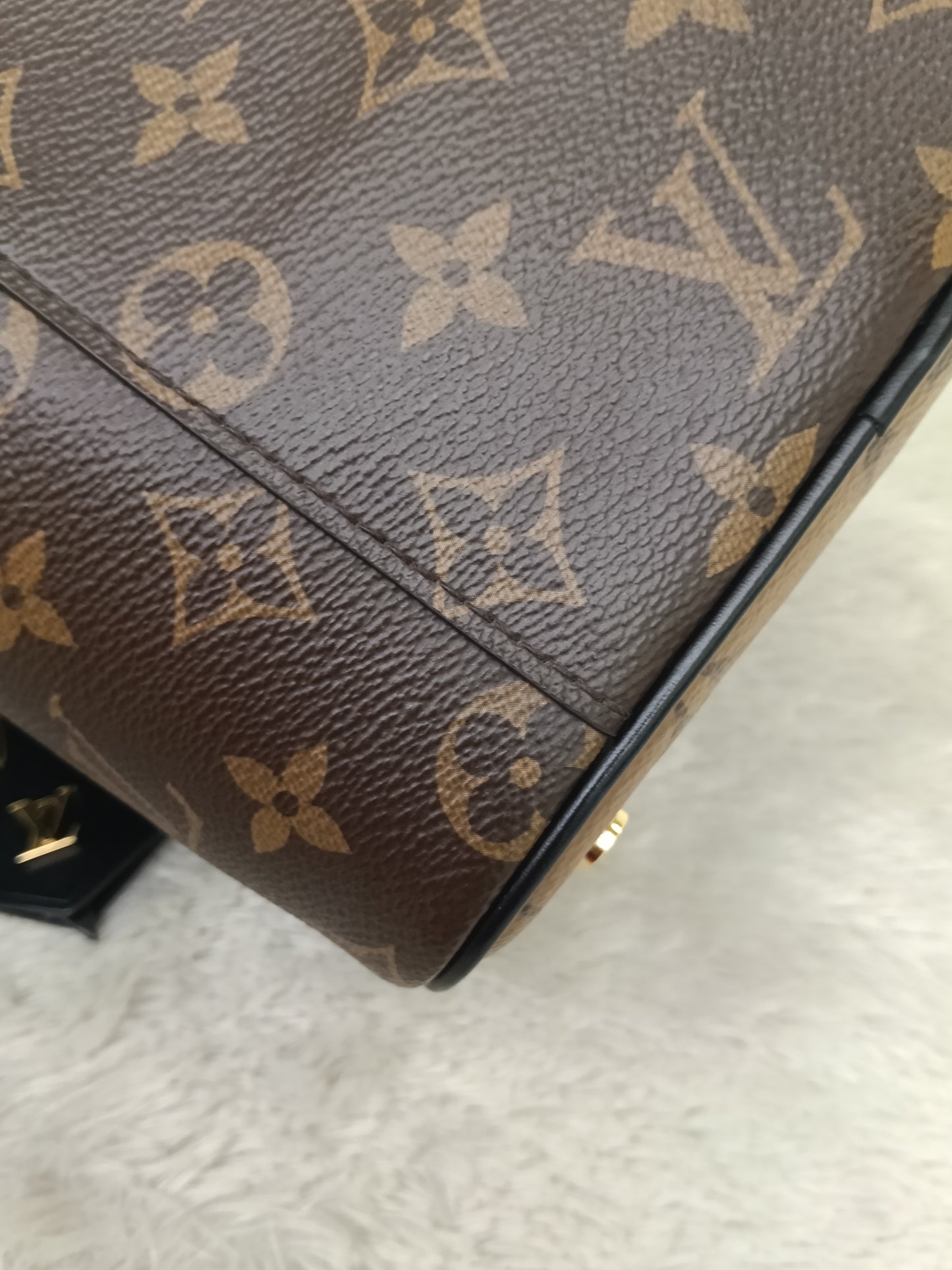 LV Vanity PM Monogram Reverse (CHIP)