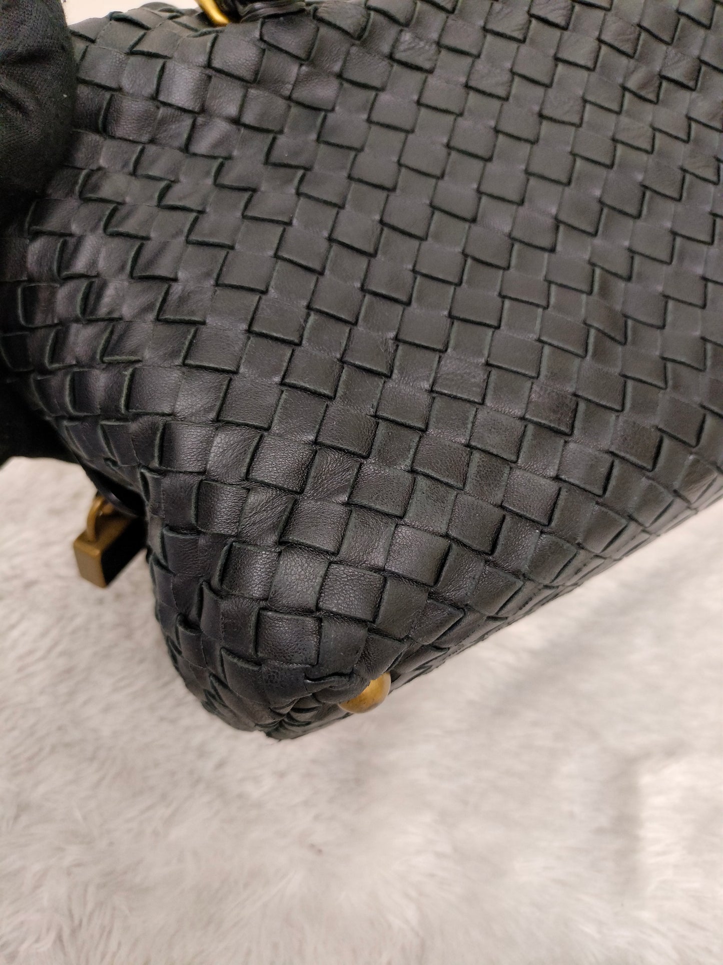 Bottega Veneta Intrecciato Boston Black GHW 2010