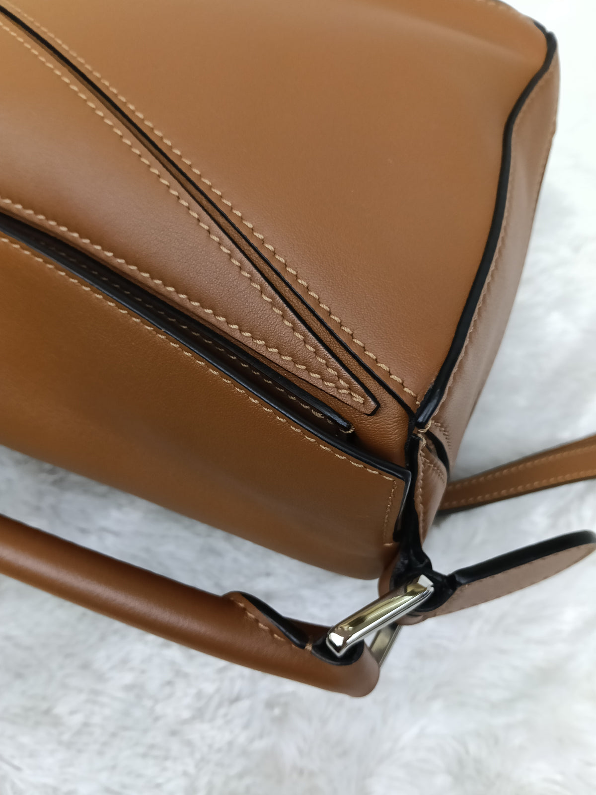 Loewe Puzzle Small Calfskin Tan SHW 2022