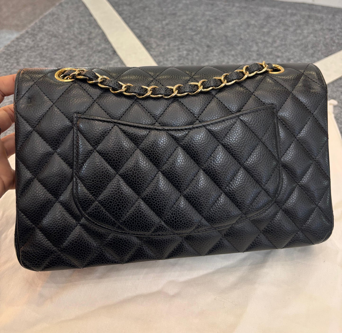 Chanel Medium Caviar Black GHW DF (CHIP)