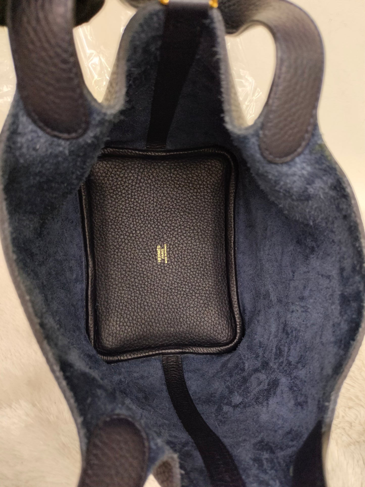 *Neverbeen Used* Picotin Lock 18 Clem Bleu Indigo GHW #Y