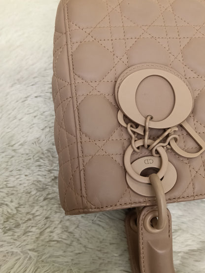 Lady Dior Small Ultra Matte Nude Blush 2020