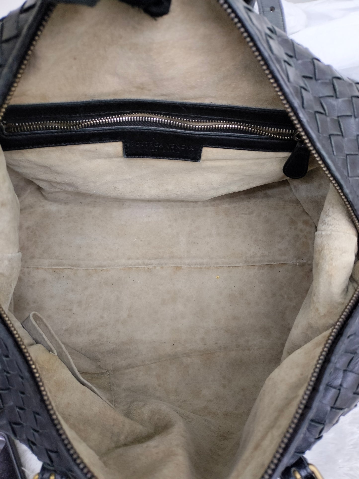 Bottega Veneta Intrecciato Boston Black GHW 2010