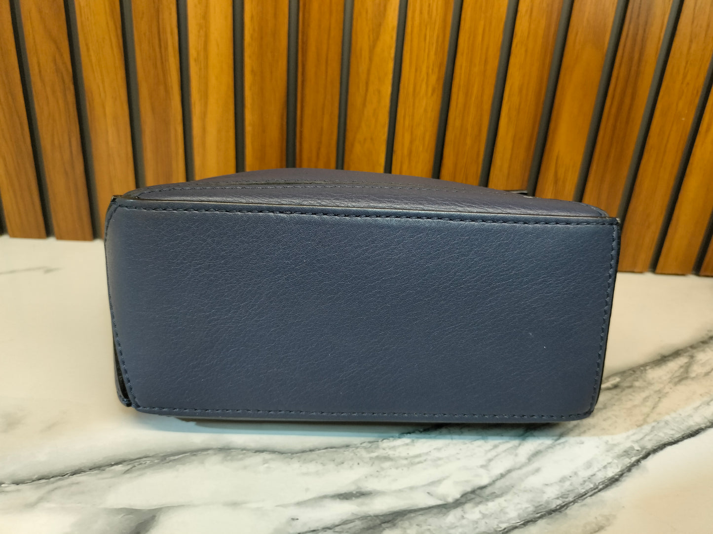 Loewe Puzzle Mini Grained Navy SHW 2020