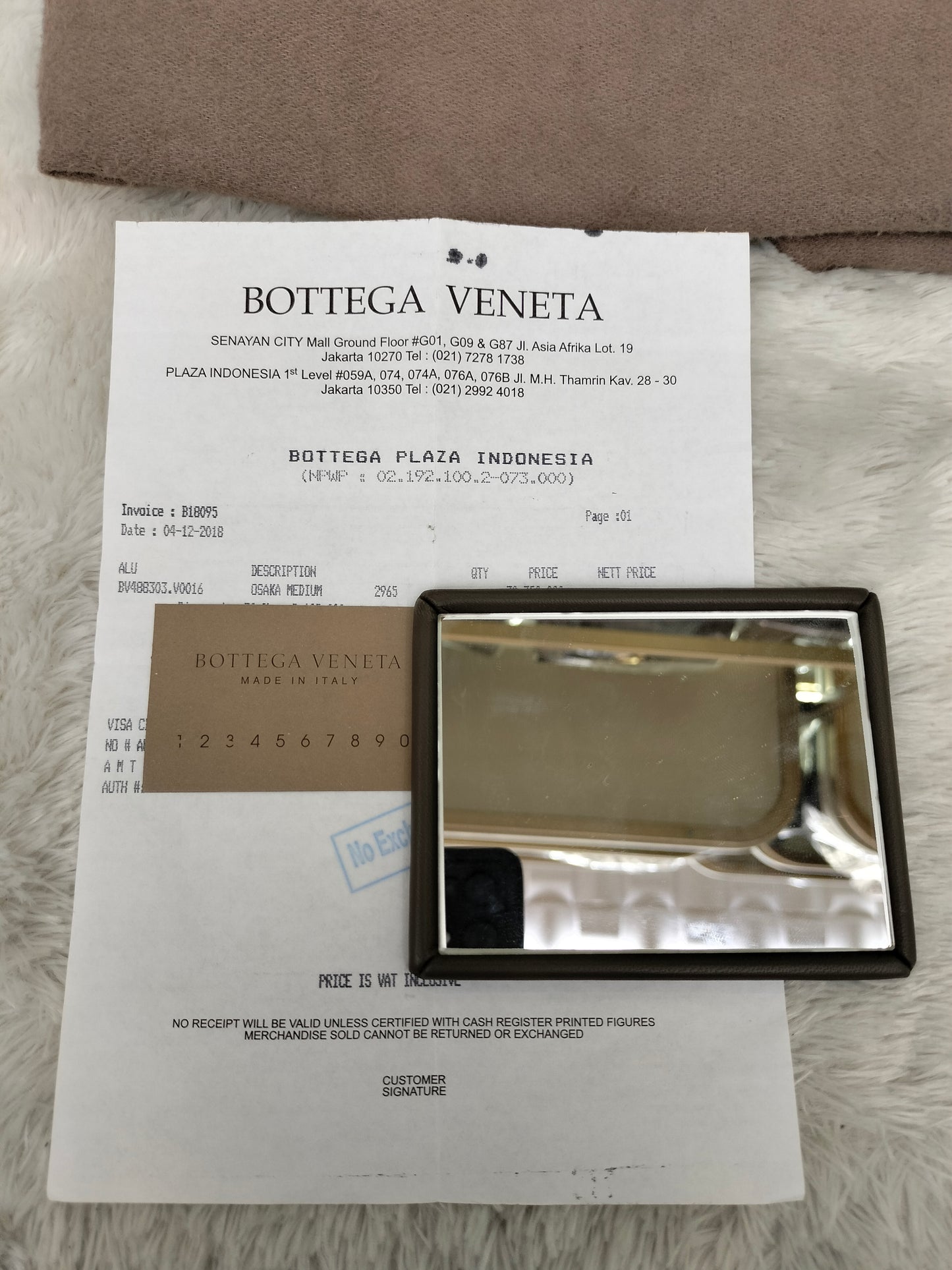 Bottega Veneta Osaka Medium Grey 2018