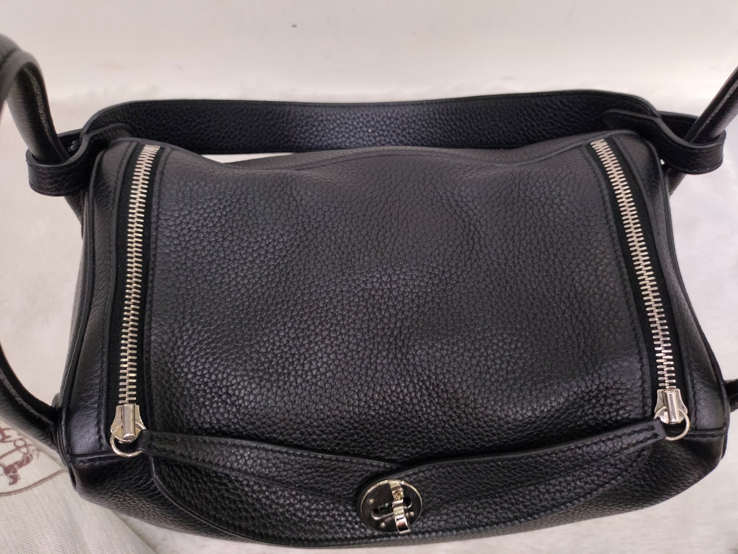 Lindy 30 Clem Black PHW #Q square