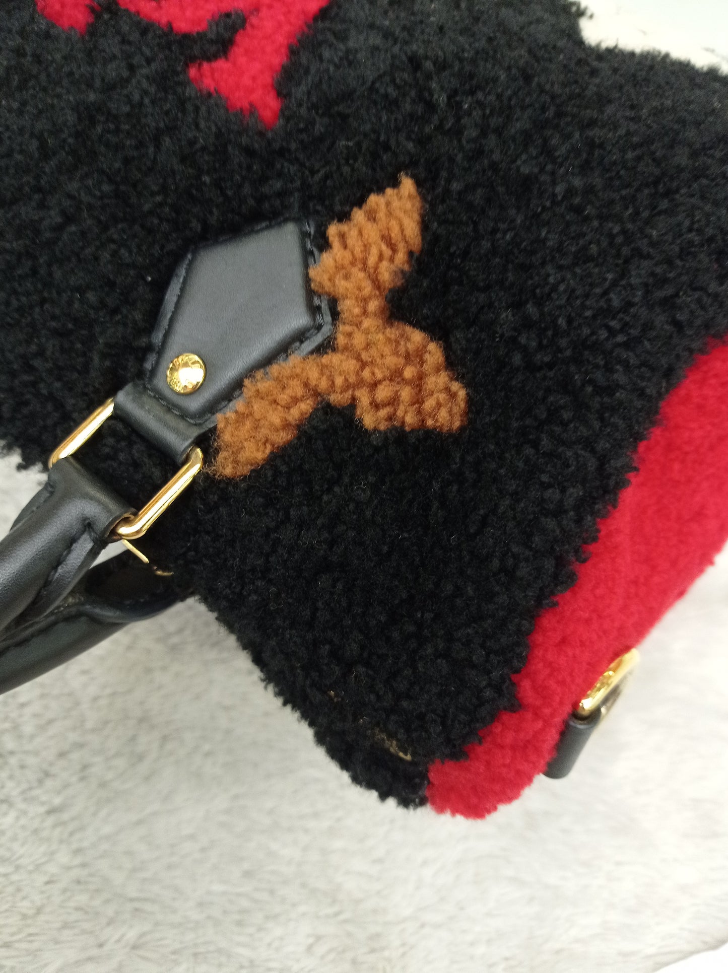 LV Bandou 25 Monogram Giant Fleece Teddy Shearling Black Red 2019