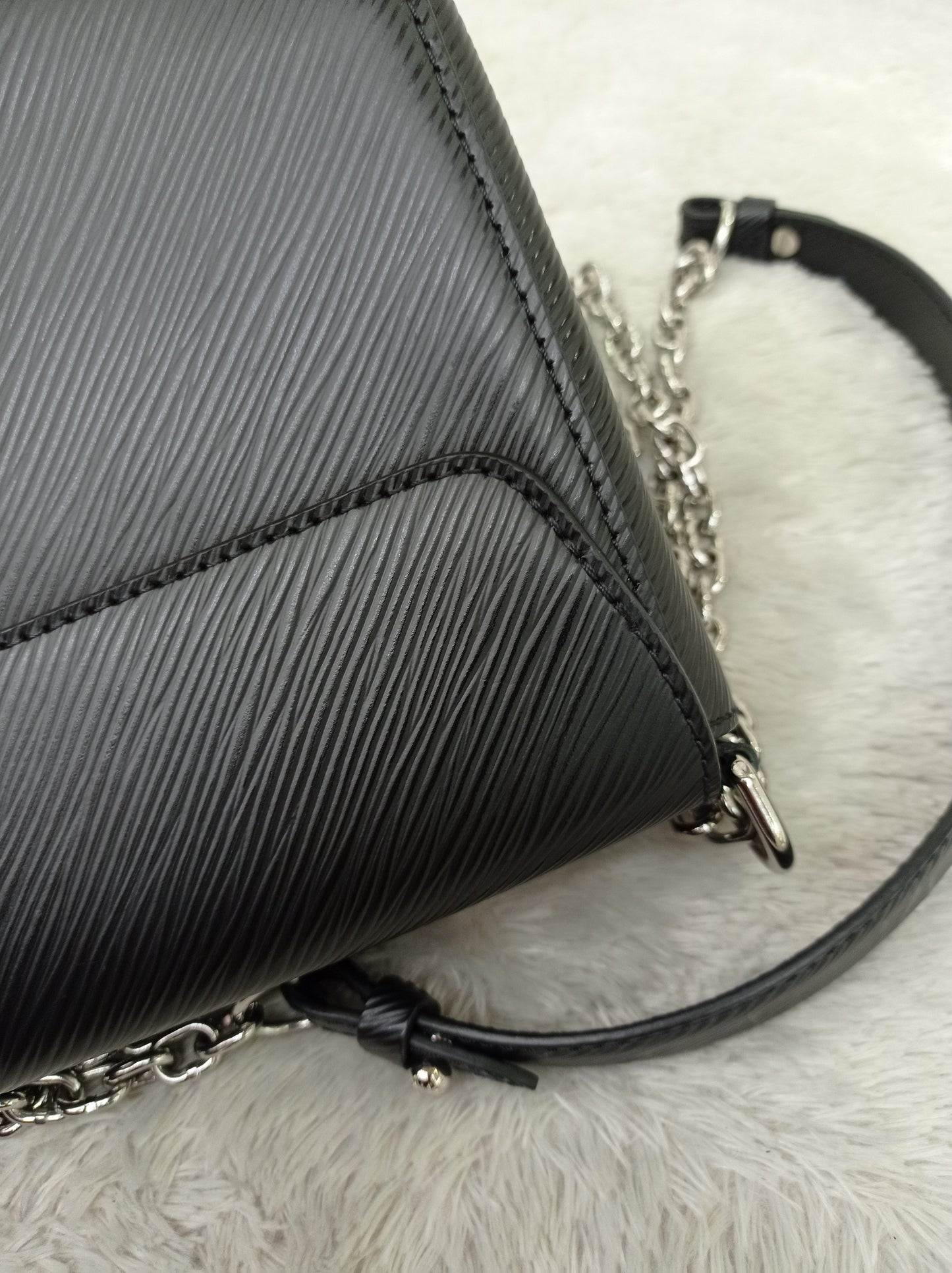 LV Twist MM Epi Black 2016
