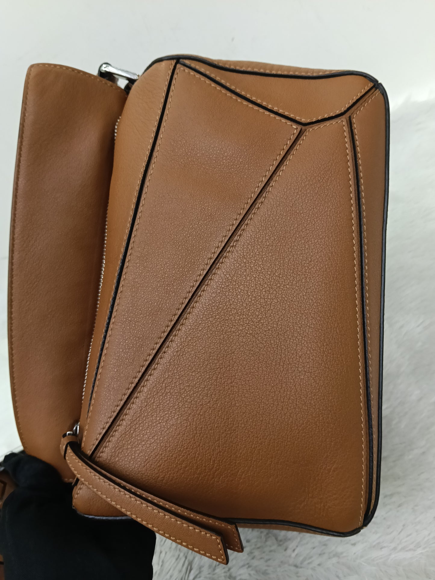 Loewe Puzzle Calfskin Small Tan SHW 2022