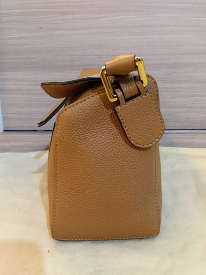 Loewe Puzzle Small Grained Caramel GHW 2021