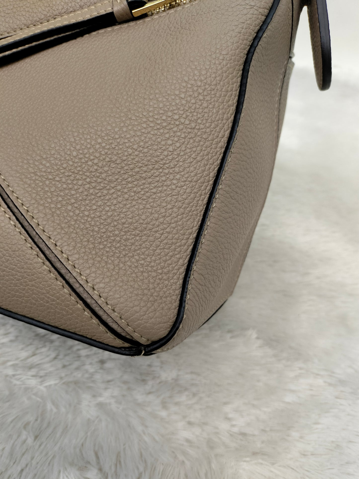 Loewe Puzzle Small Grained Sand GHW 2021