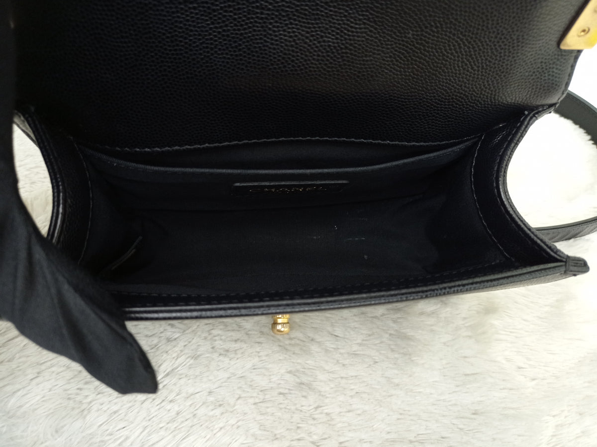 Chanel Boy 20 Caviar Black GHW #28