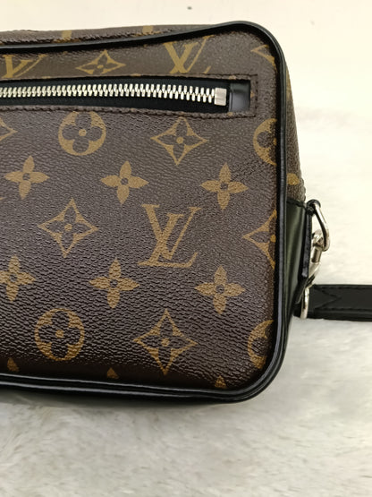 LV Kasai Clutch Monogram Macassar 2017